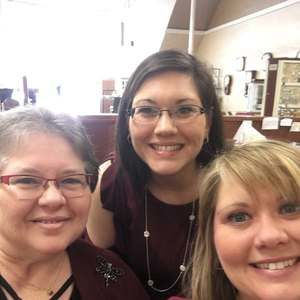 Meet your Posher, Debra